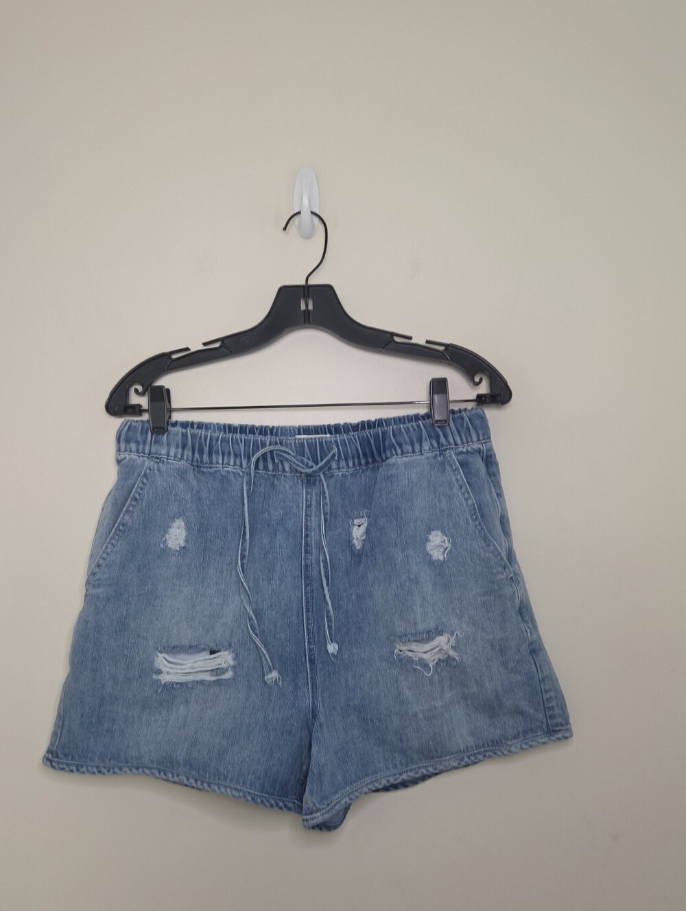 Women's Easel Distressed High Waist Shorts Sz Medium